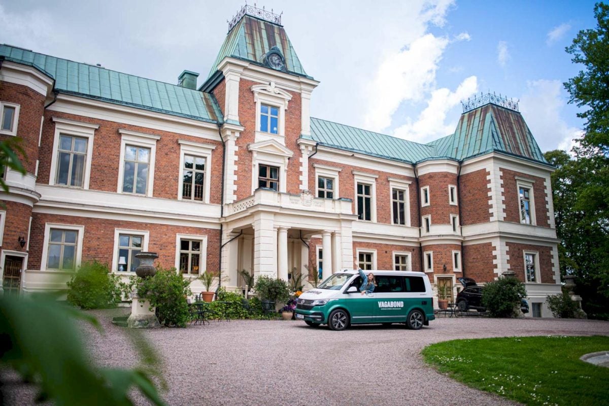 The Norrmans på Häckeberga Slott en färgstark sagovärld Vagabond
